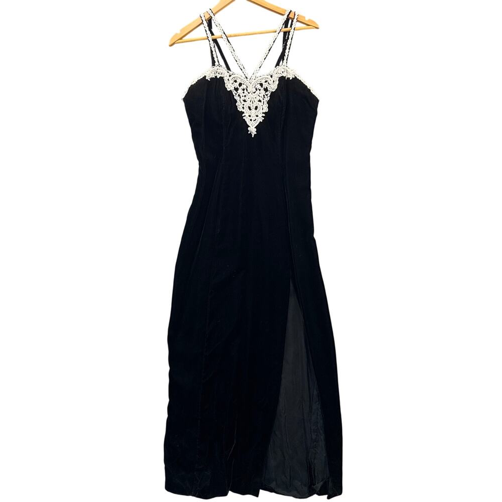 Nadine 90s Black Velvet White lace Crochet V Neck Prom Evening Dress Women 13